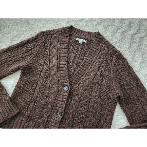 American Eagle Outfitters Sweaters - Y2K American Eagle Women's XS Brown V-Neck‎ Cable-Knit Button Front Cardigan